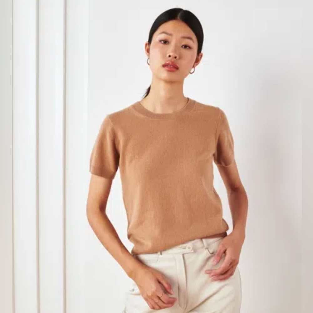 Quince Mongolian Cashmere Tee in Camel, Medium